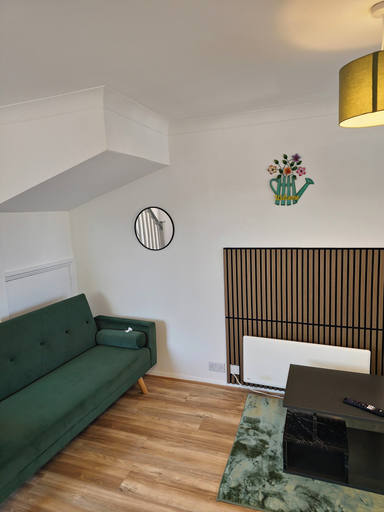 Living area 4, Tranquil Cottage Oasis in Rainham, London