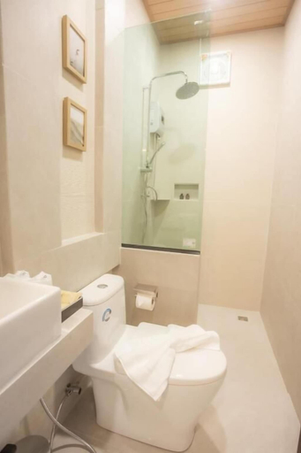 Bathroom 2, Annrin cafe & resort, Phanom