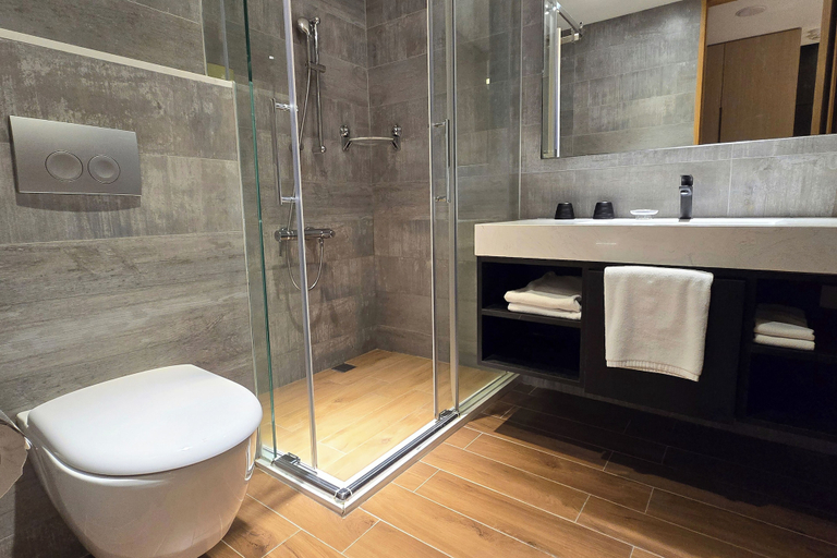 Bathroom 5, Hotel R14, Kaohsiung