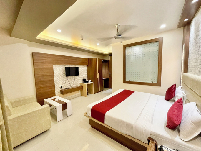 Room 5, SEA VIEW ROOF TOP Hotel KUBER PURI, Puri