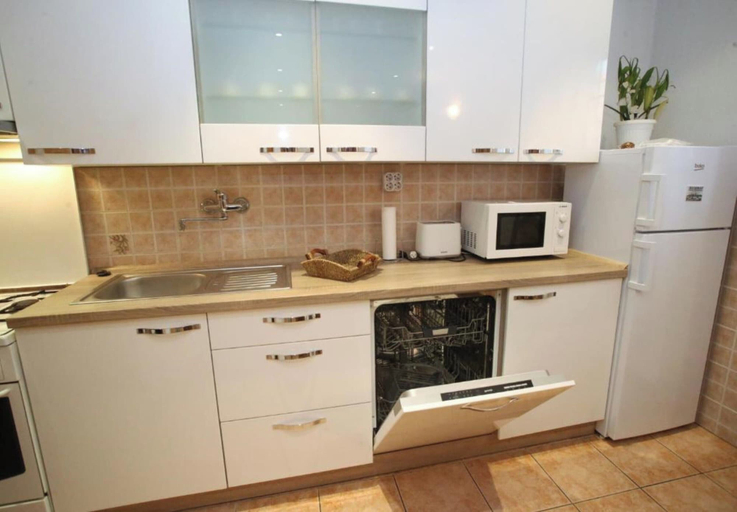 Others 5, Comfortable Apartment in the Center of Split, Split