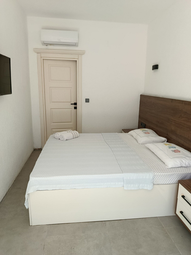 Room 4, Therapy Igloo, Bodrum