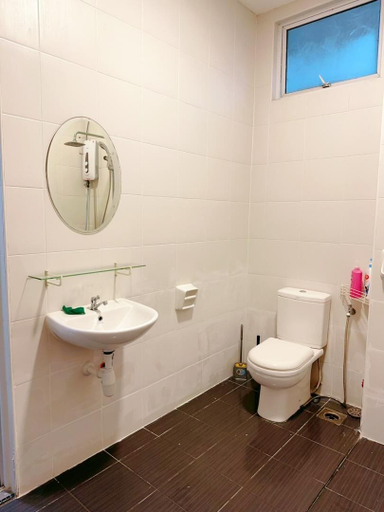 Bathroom 3, Senai Apartment, Kulaijaya