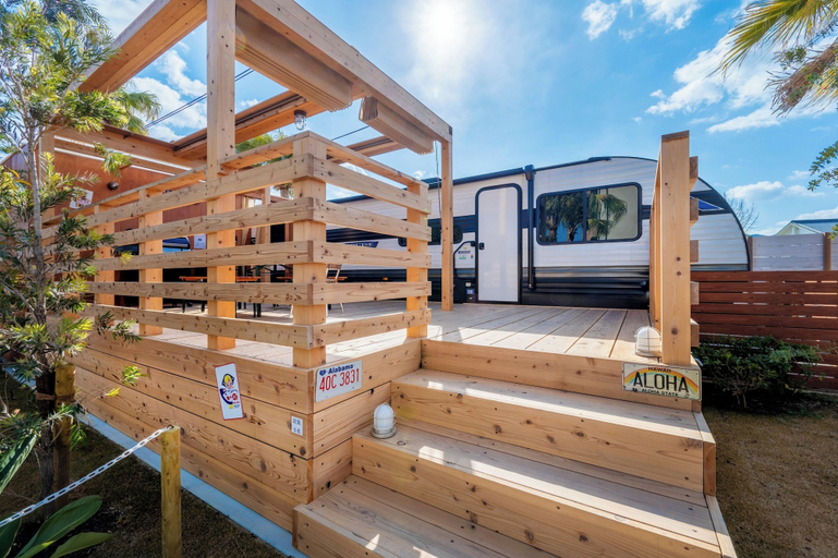 Property grounds 4, Glamping Trailer Lanikai, Awaji
