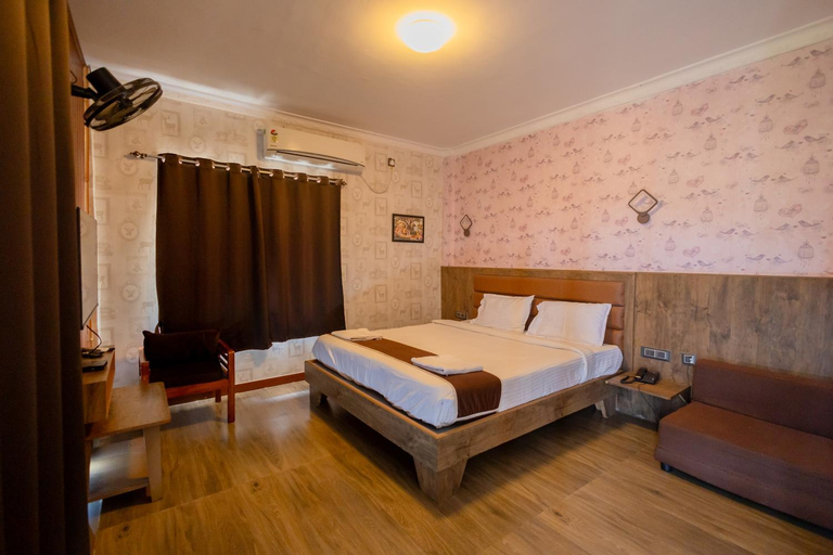 Bedroom 1, Krish Garden Farm resort, Cuddalore