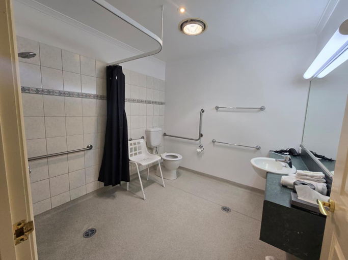 Bathroom 4, Best Western Crystal Inn, Gr. Bendigo - Inner East