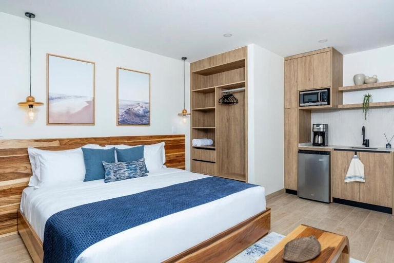 Room 5, Mono Luxe Villas, Santa Cruz