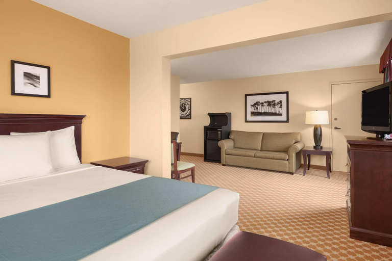 Bedroom 4, Country Inn & Suites by Radisson, Sioux Falls, Minnehaha