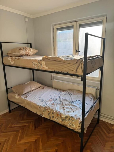 Room 2, SANTALYA HOSTEL, Belgrade