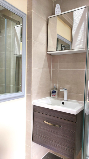 Room 2, Fine Studio Flat - Shepherds Bush Notting Hill, London