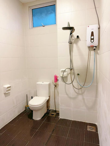 Bathroom 3, Senai Apartment, Kulaijaya
