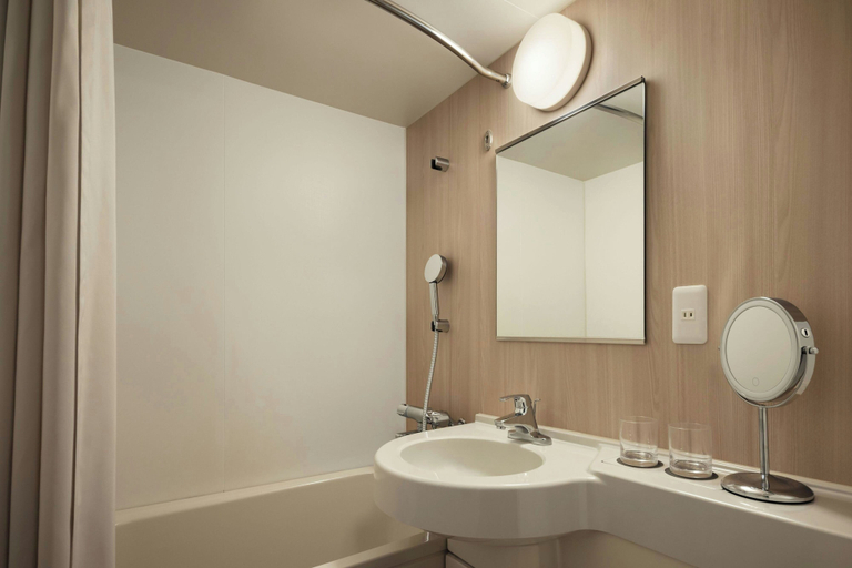 Bathroom 3, Courtyard by Marriott Okinawa Resort, Nago