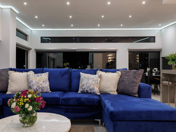 Living room 5, Luxurious 4-Bedroom House with Private Pool in Hartbeespoort, Bojanala