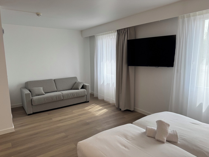 Bedroom 3, BRIT HOTEL CONFORT ROISSY SAINT-WITZ, Val-d'Oise