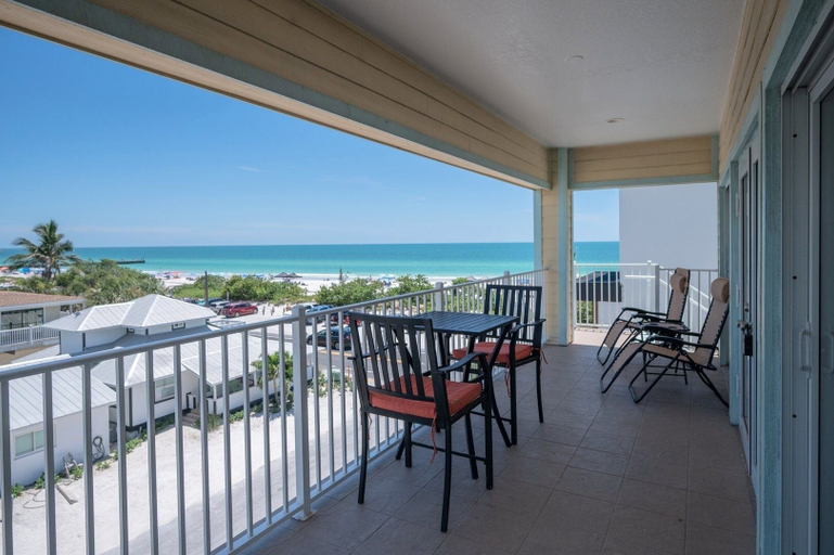 Others 5, Sans Souci 6 Bedroom Home by RedAwning, Manatee