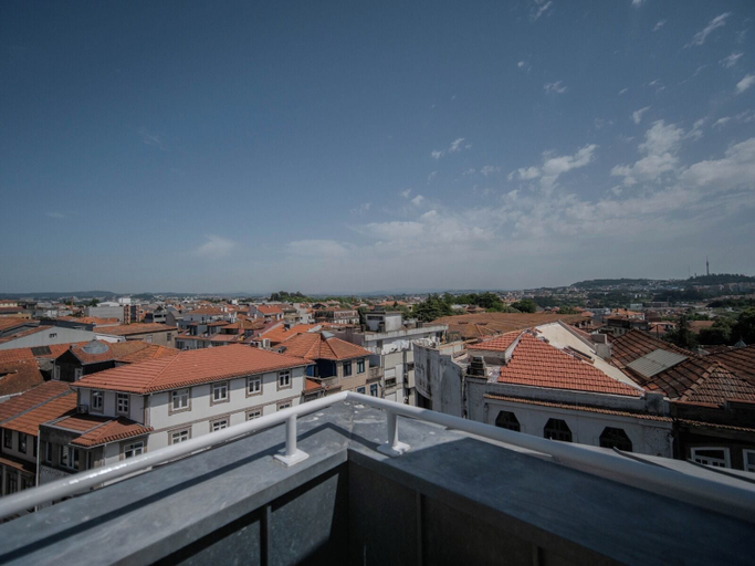 Property grounds 5, Padrão 319, Porto