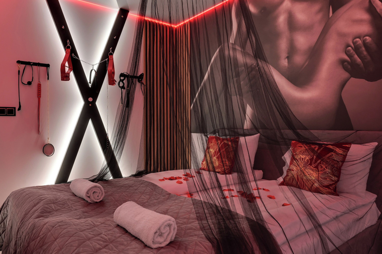 Room 4, Love Room Desire by Grand Apartments, Gdańsk City
