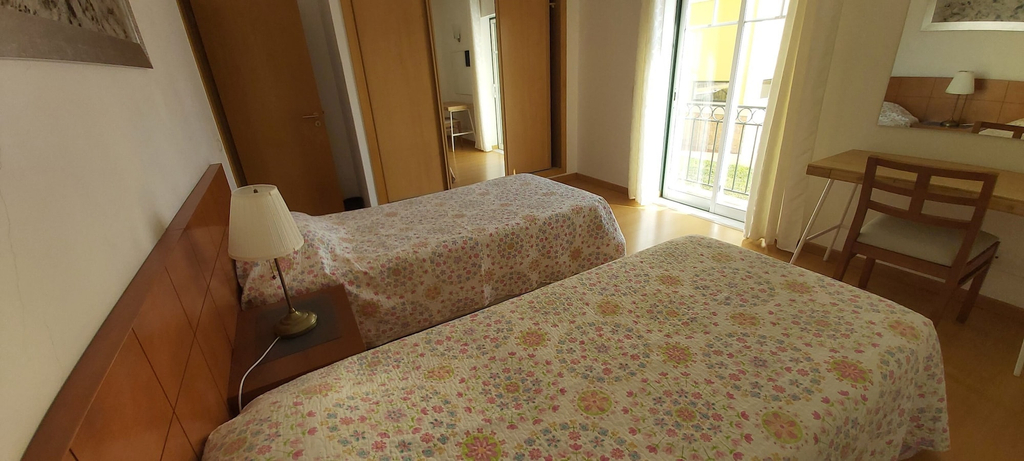 Room 2, Spacious Apartment in Old Ferragudo Village, Lagoa