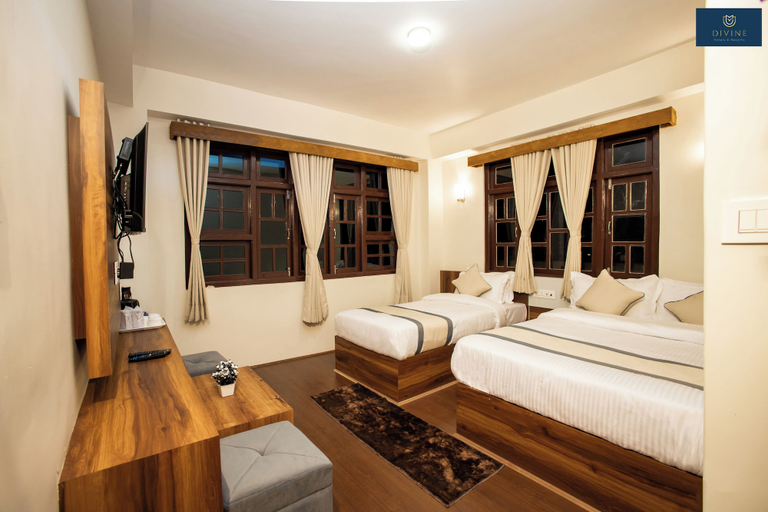 Room 5, Elite Zong Sikkim Hotel by Divine's, North Sikkim