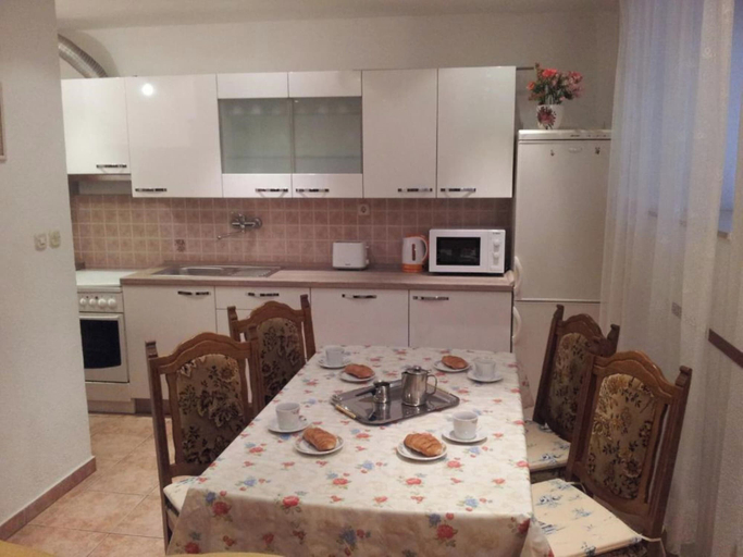 Others 3, Comfortable Apartment in the Center of Split, Split