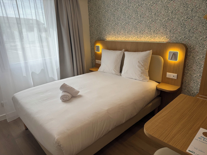Bedroom 4, BRIT HOTEL CONFORT ROISSY SAINT-WITZ, Val-d'Oise