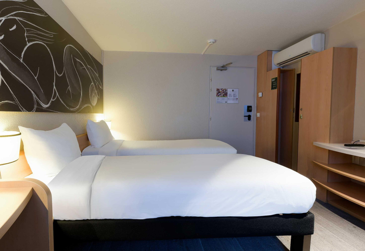 Bedroom 4, B&B HOTEL Reims Centre Erlon, Marne