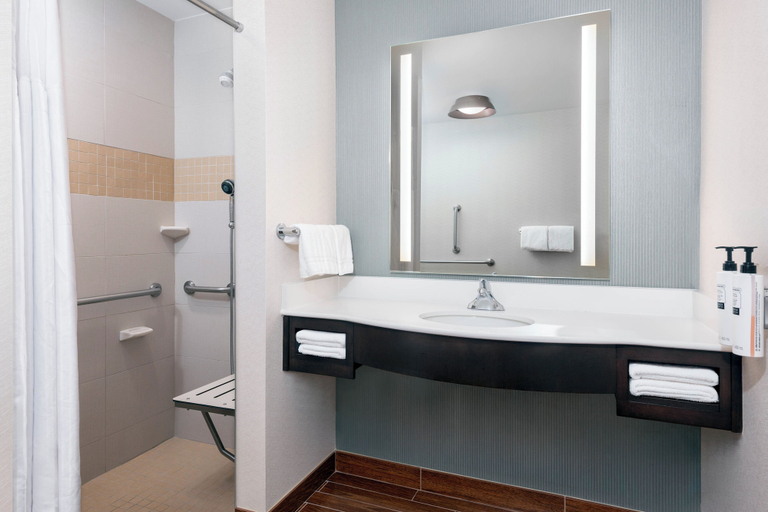 Bathroom 4, Hilton Garden Inn Wayne, Passaic