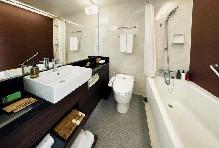 Bathroom 5, Park Hotel Tokyo, Minato