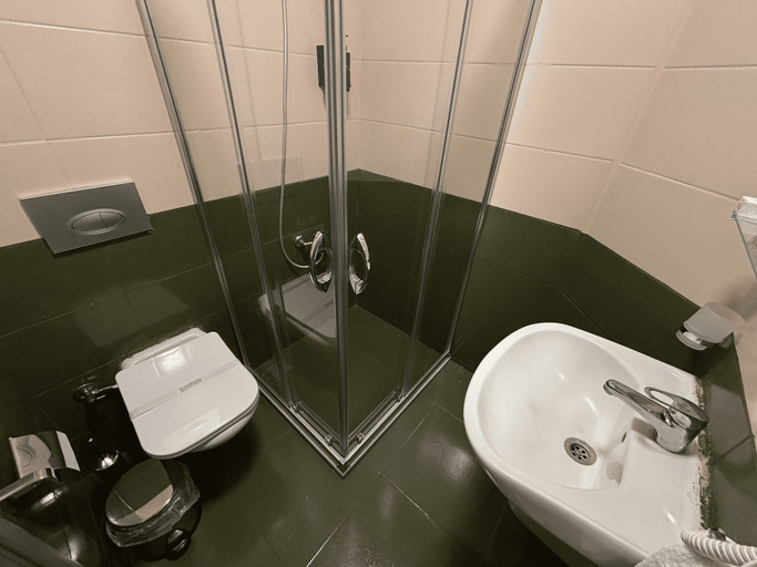 Bathroom 3, Aterna Hotel, Dikili