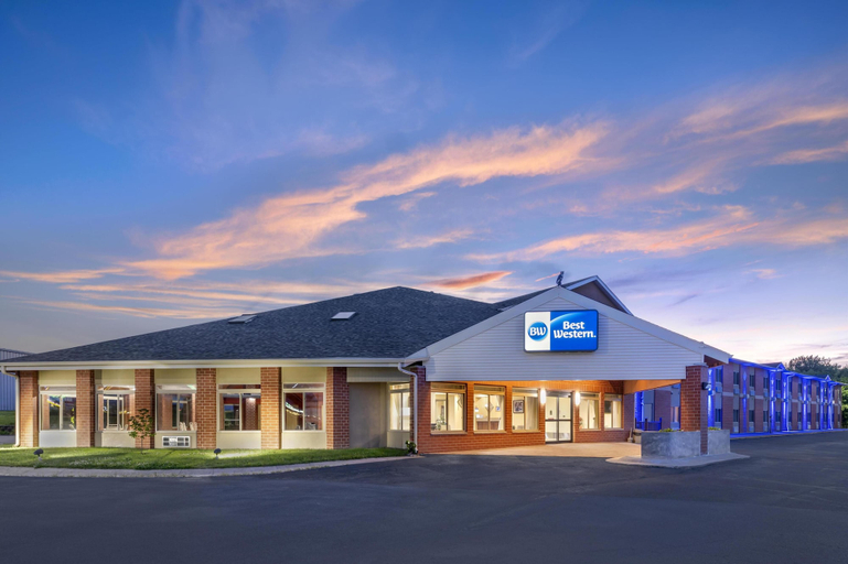Exterior & Views 2, Best Western Geneseo Inn, Henry