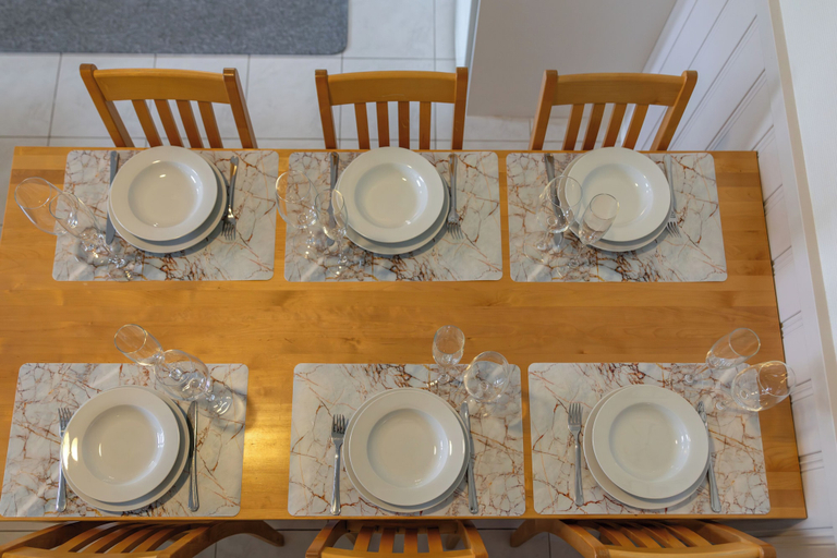 Dining 5, Levistar 912 - 2BR Apt with Sauna, Lapland