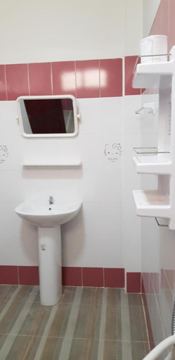 Bathroom 4, Khwahol Guesthouse, Don Sak