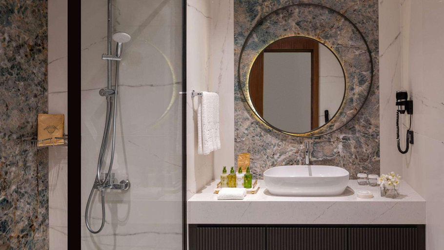 Bathroom 5, Vogue Hotel Supreme Bodrum, Bodrum