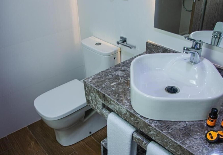 Bathroom 3, Marchica Hotel, Nador