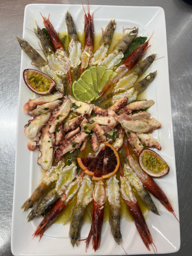 Food & Drinks 5, Restorant Hotel Xheni, Durrësit