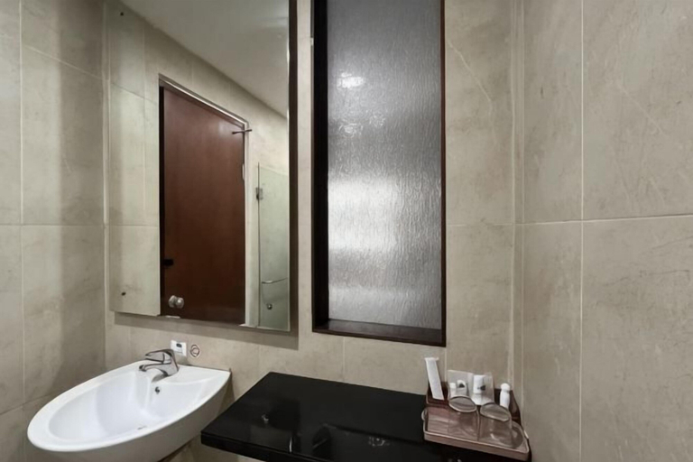 bathroom 8