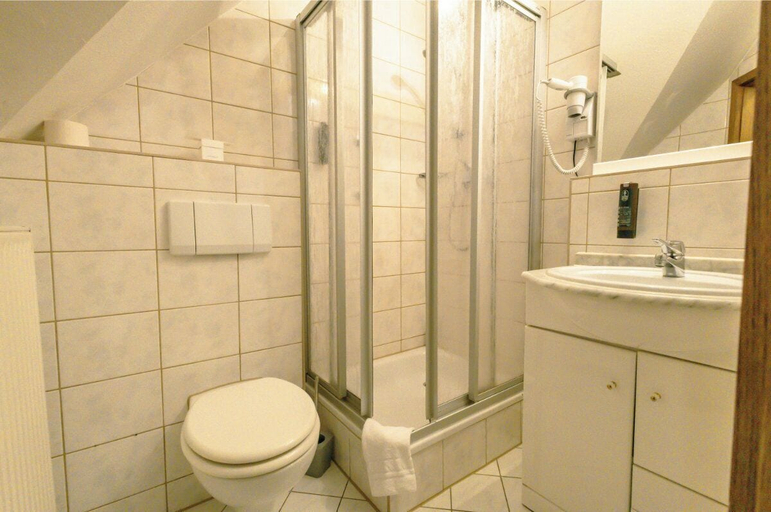 Bathroom 4, Waldhotel Ehrental, Schmalkalden-Meiningen