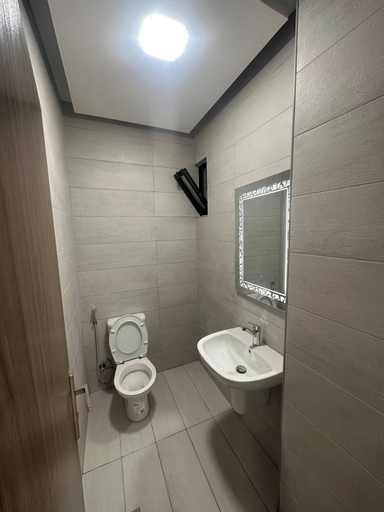 Bathroom 3, JRE Cozy Home Near All Services 19, Salt