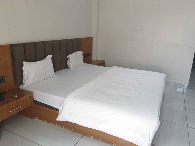 Room 5, Hotel Grand Dev Krishna, Ujjain