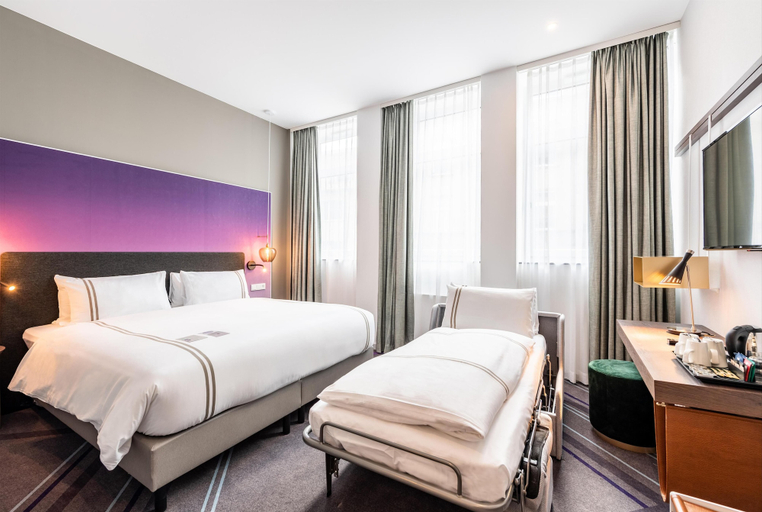 Bedroom 3, Premier Inn Wuppertal City Centre, Wuppertal