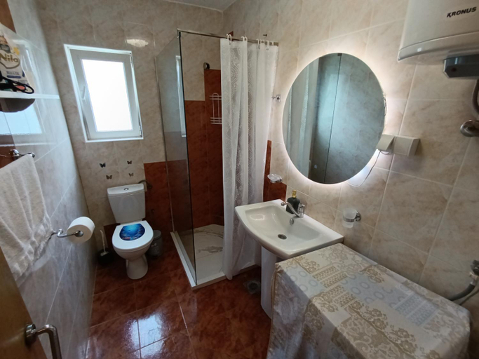 Bathroom, Green Valley GV