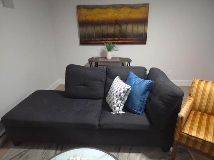 Living room 2, Quiet Haven - One-bedroom Suite, Albert