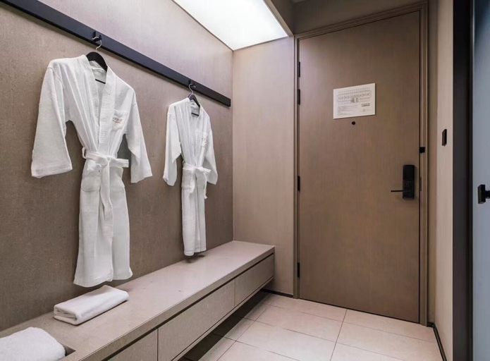 Room 4, Crystal Hotel HangZhou Qianjiang City, Hangzhou