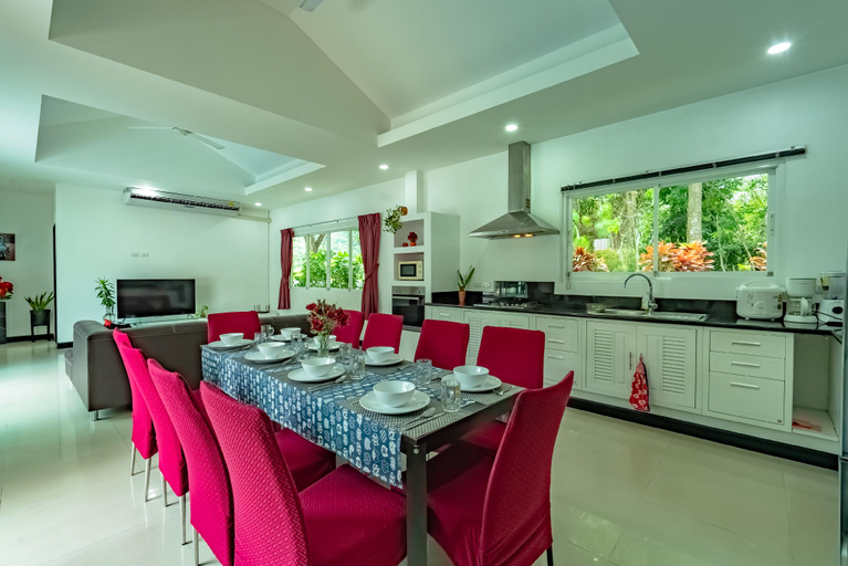 Food & Drinks 5, Phikun Private Pool Villa 4 Bedrooms, Pulau Phuket