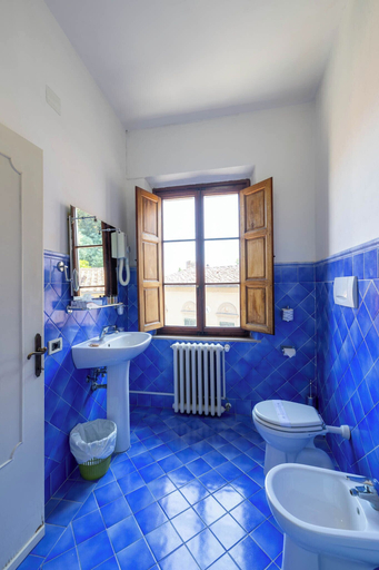 Bathroom 5, Quattro Gigli Palace, Pisa
