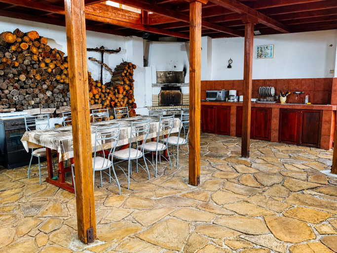 Food & Drinks 4, Black Sea Pearl, Sozopol