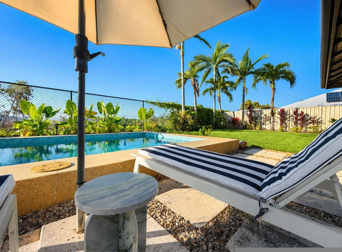 Room 3, Zen Elysium Pool - Patio - Work Desk - Garage, Lee Point-Leanyer Swamp