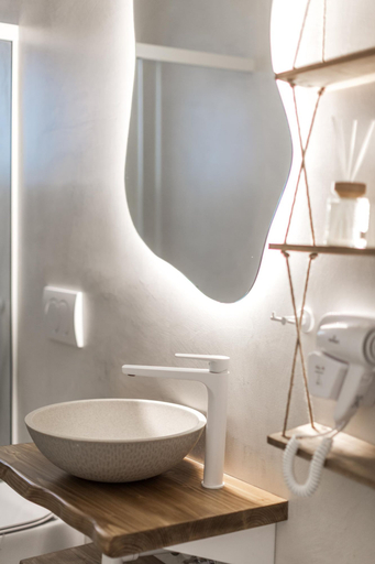 Room 3, Nama Summer Retreat Mikra Mantinia Beachfront Gem, Peloponnese