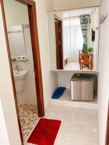 Bathroom 3, Khach San Huong Giang, Vũng Tàu