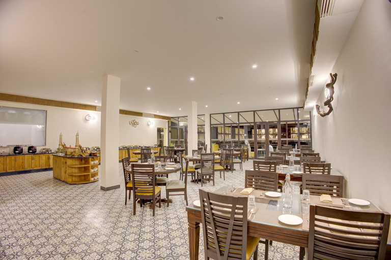 Dining 2, Cygnett Collection Jim Corbett, Nainital